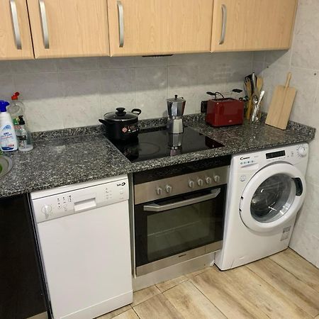 Ferienwohnung Apartamento Completo Para 8 Personas A 5 Minutos Del Aeropuerto E Ifema Madrid Exterior foto